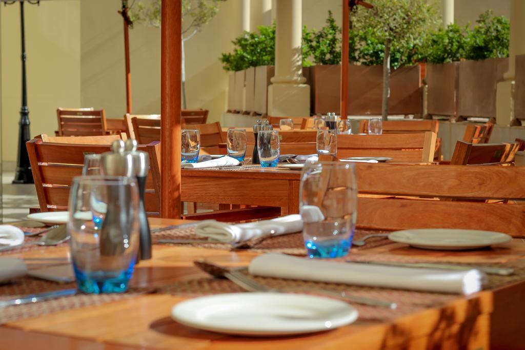 Hotel Le Vendome Cape Town Dış mekan fotoğraf Restaurant interior