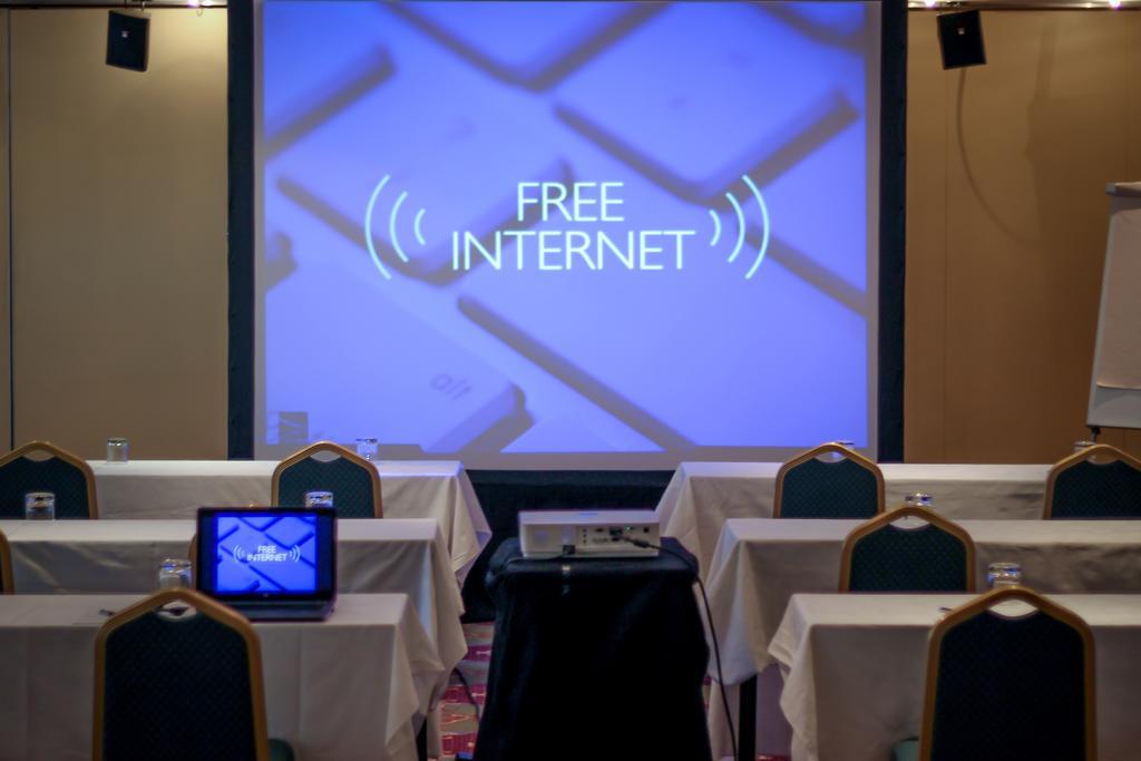 Hotel Le Vendome Cape Town Dış mekan fotoğraf Free Internet Day 2011